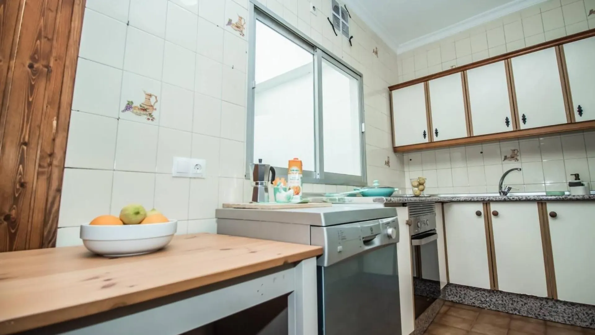 Cd-1926 Three Bedroom Apartment In Nerja Espanha