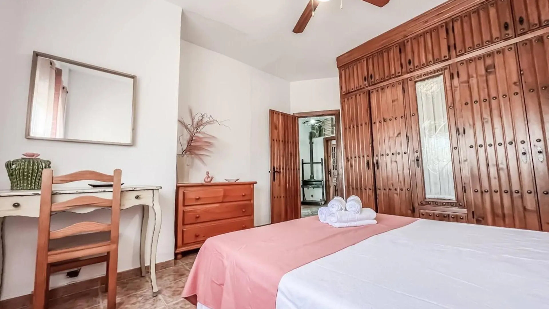 Cd-1926 Three Bedroom Apartment In Nerja