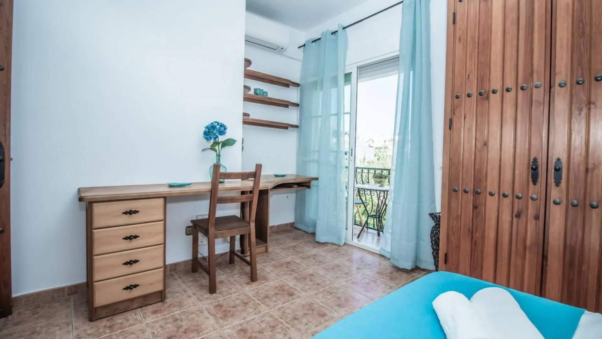 Cd-1926 Three Bedroom Apartment In Nerja